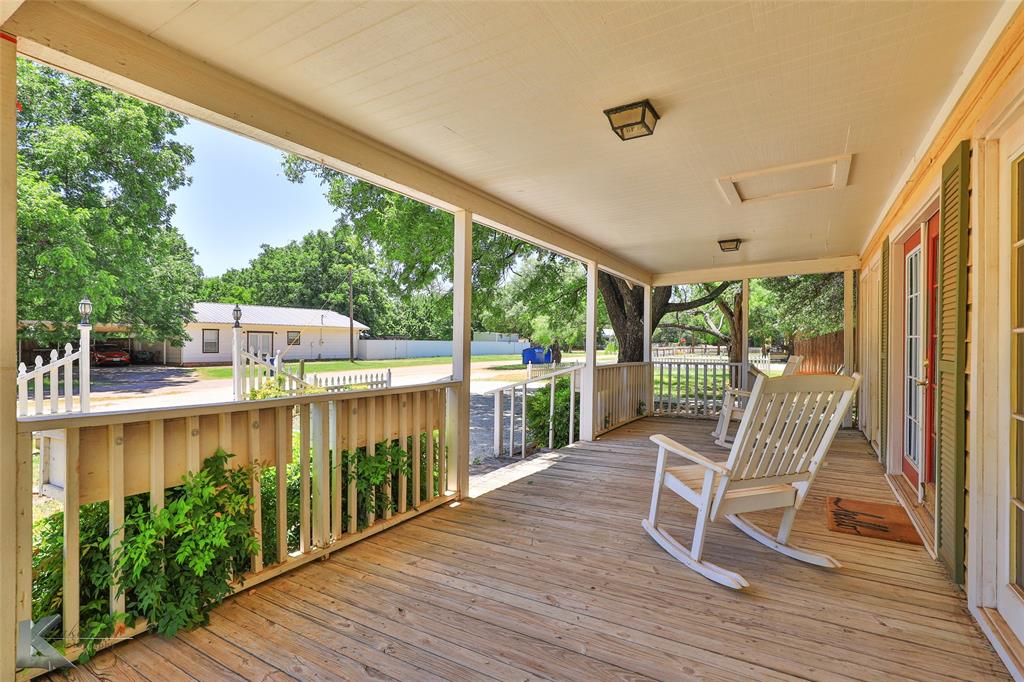 402 North Street Property Photo 3