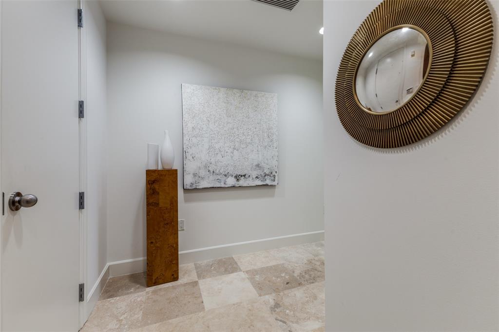 1505 Elm Street Property Photo