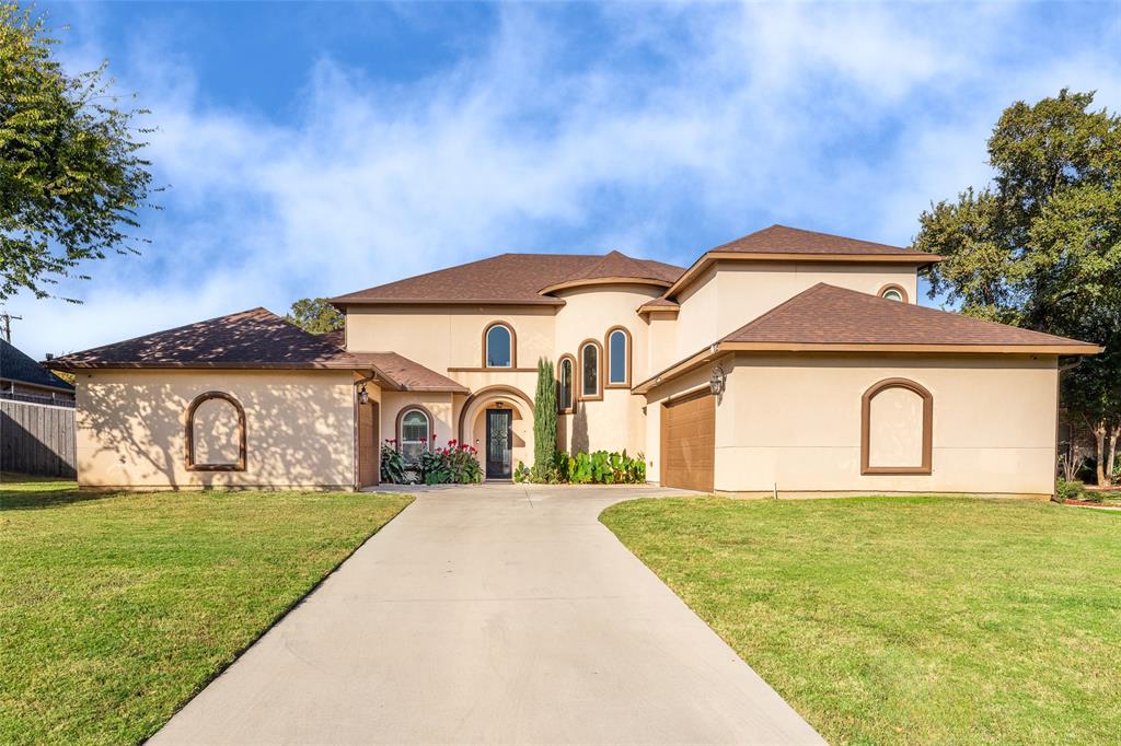 612 Waterchase Drive Property Photo