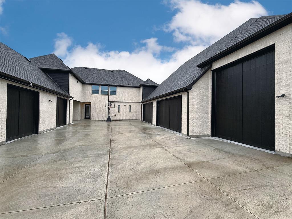 5005 Midnight Court Property Photo