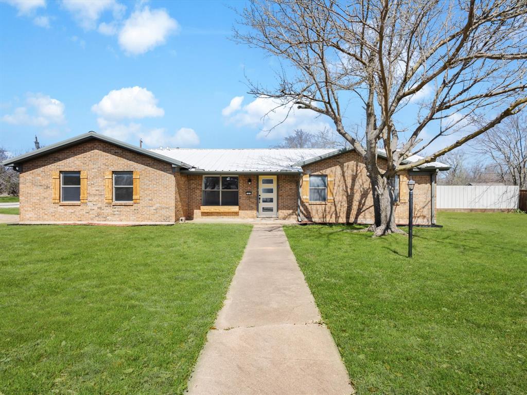 200 Nw 33rd Street Property Photo