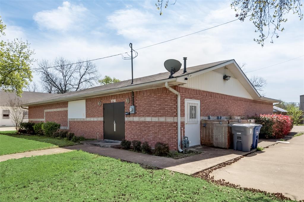 1718 Bayside Street Property Photo 1