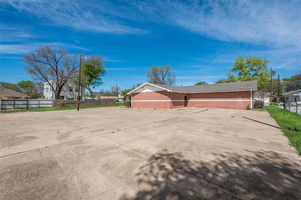 1718 Bayside Street Property Photo 12