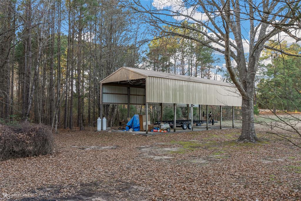 2534 Highway 146 Property Photo 6