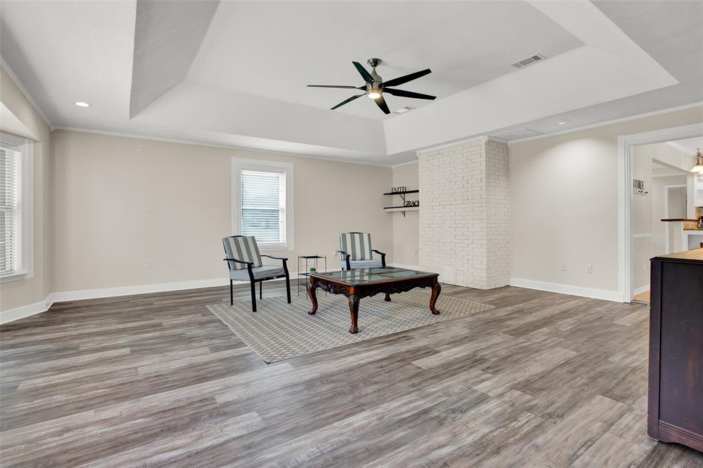 204 Pecan Street Property Photo 7