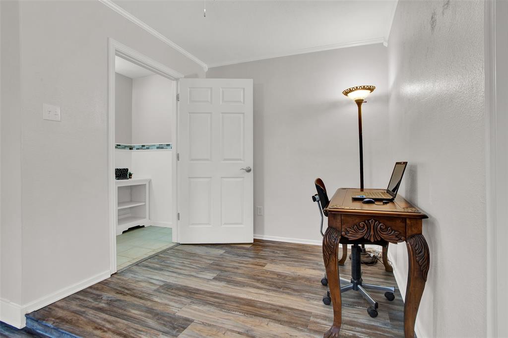 204 Pecan Street Property Photo 8