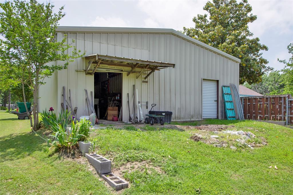 204 Pecan Street Property Photo 36