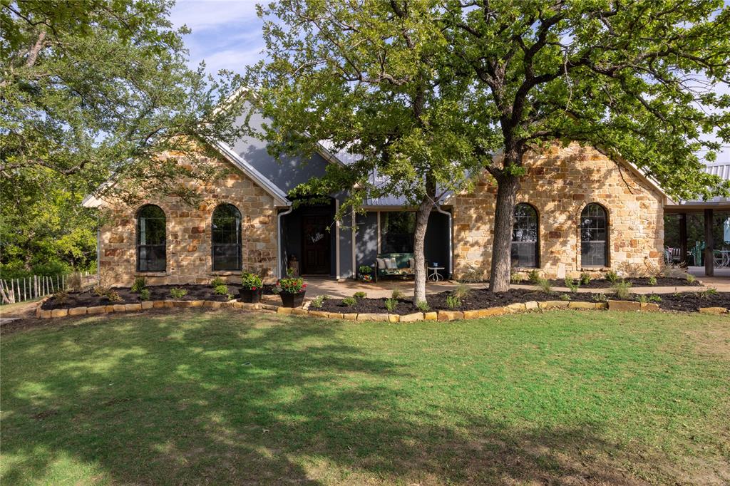 800 N Carter Lane Property Photo