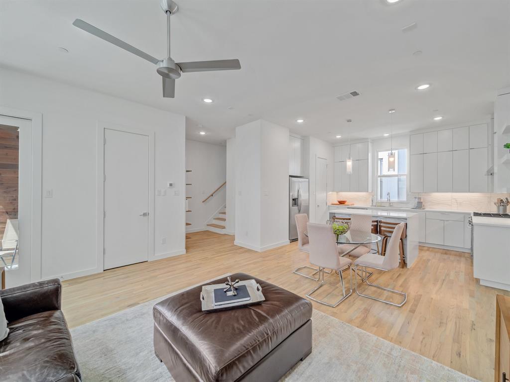1510 N Washington Avenue Property Photo 7