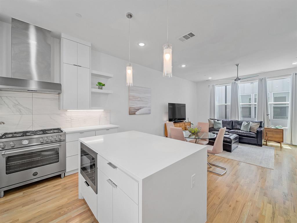 1510 N Washington Avenue Property Photo 12