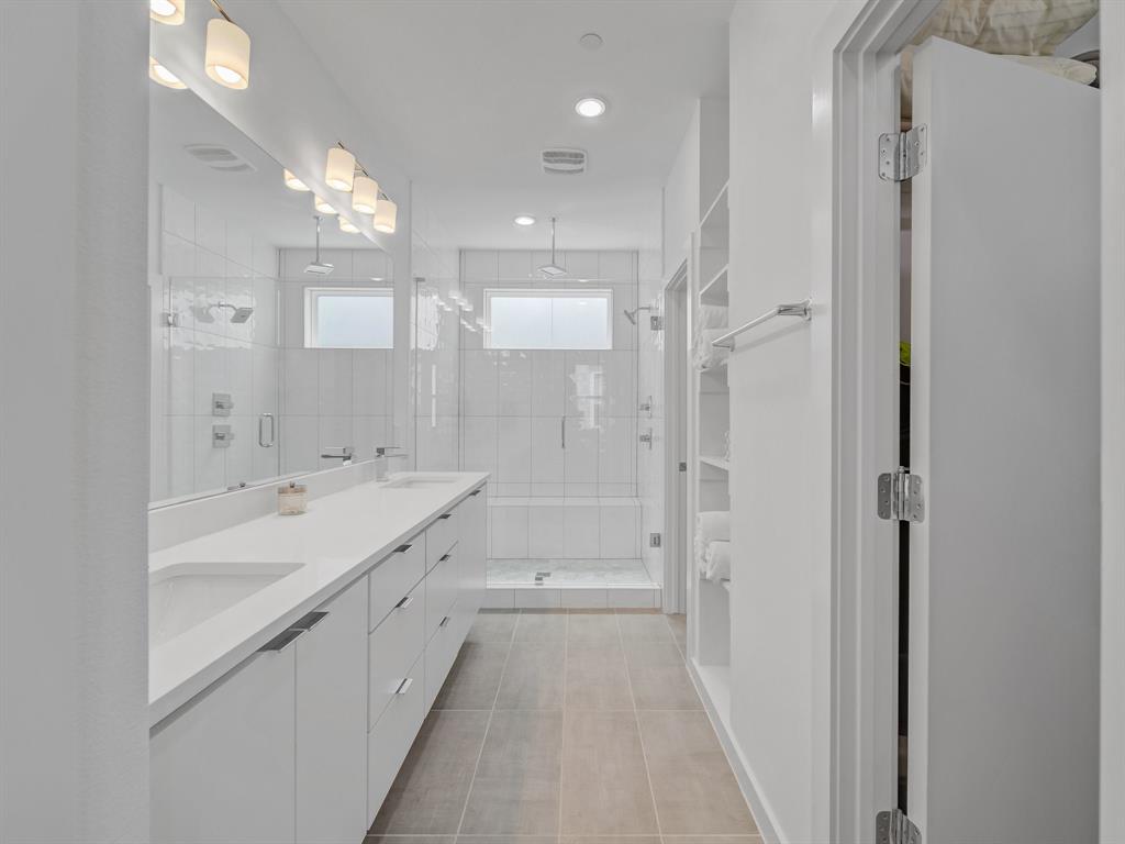 1510 N Washington Avenue Property Photo 18