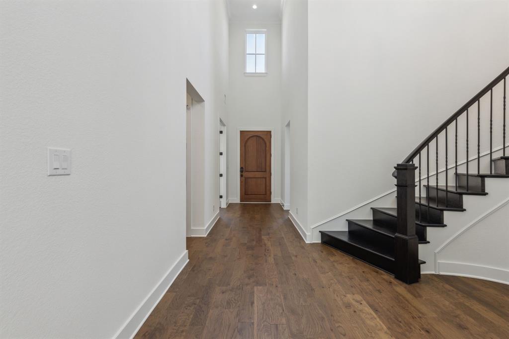 3879 Vase Vine Place Property Photo 4