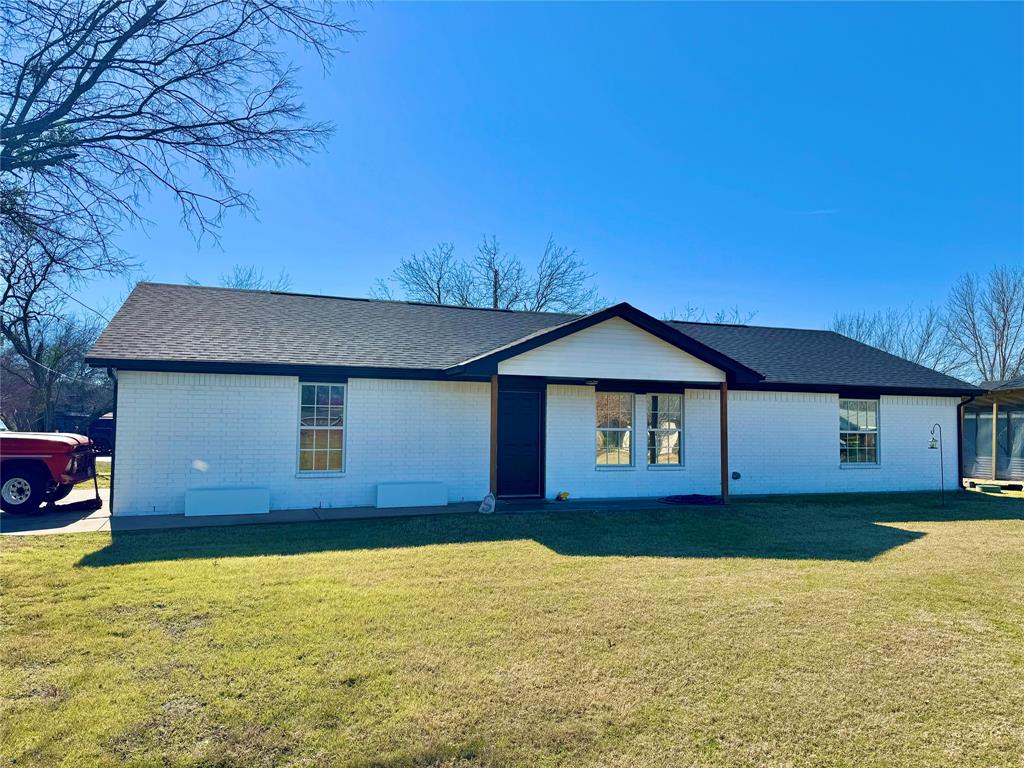 704 Shady Grove Court Property Photo 2