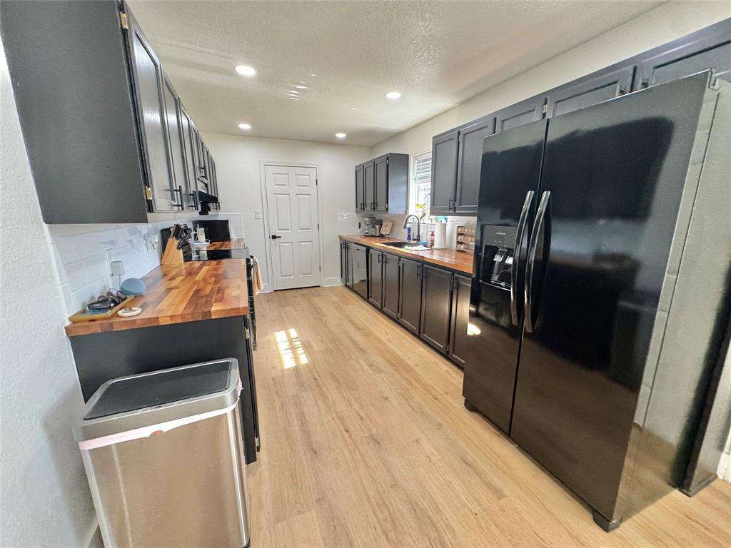 704 Shady Grove Court Property Photo 10