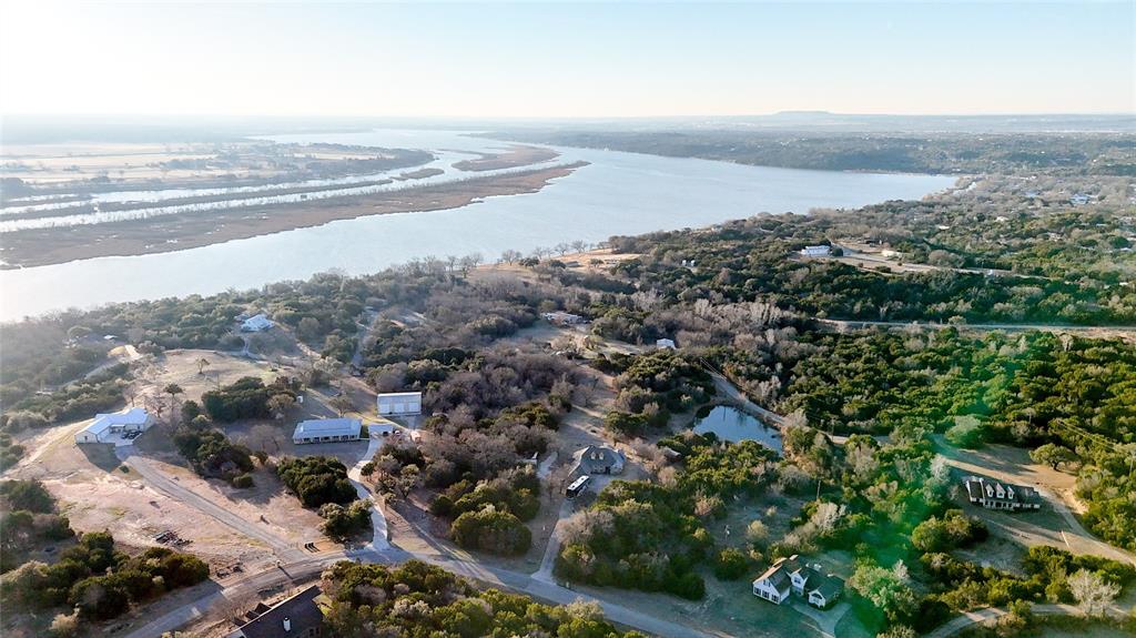 3117 Cliffview Court Property Photo 4