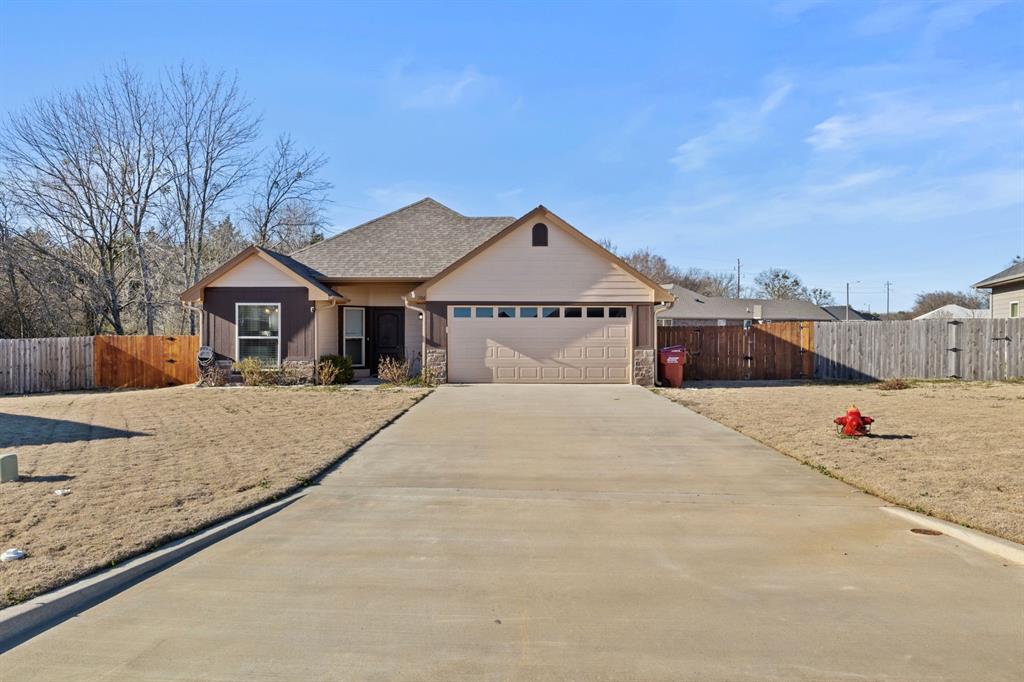 106 Oliver Wendell Court Property Photo
