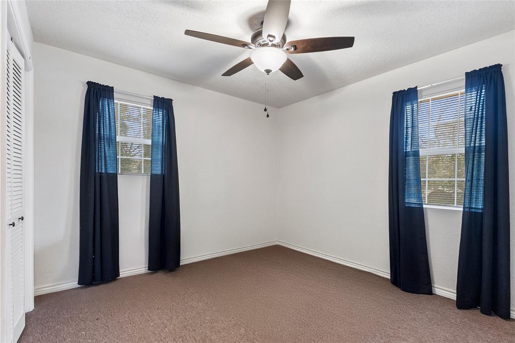 371 Shadybrook Property Photo 12
