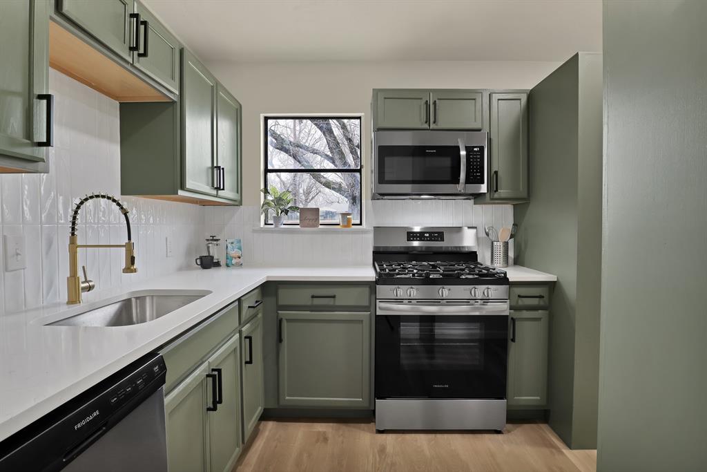415 Himes Drive Property Photo
