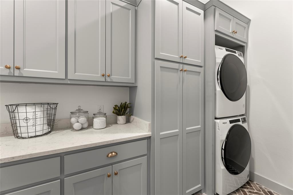 4701 Belo Property Photo 6