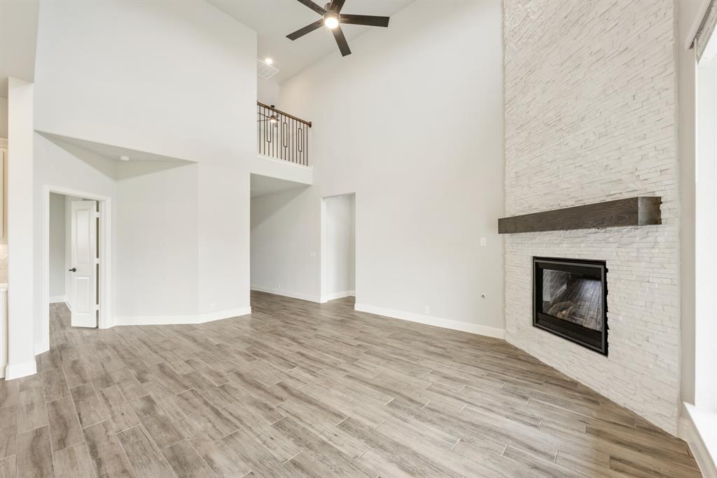 2009 Holland Drive Property Photo 10