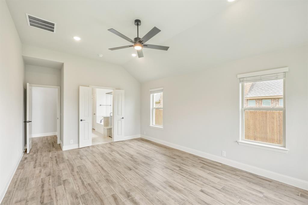 2009 Holland Drive Property Photo 21