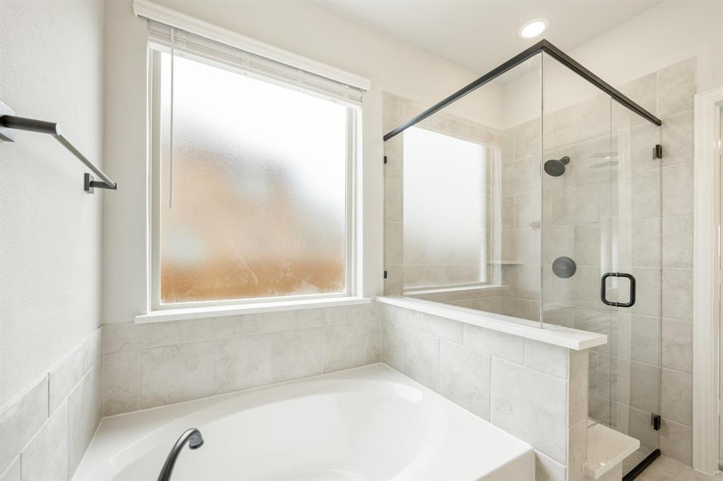 2009 Holland Drive Property Photo 23