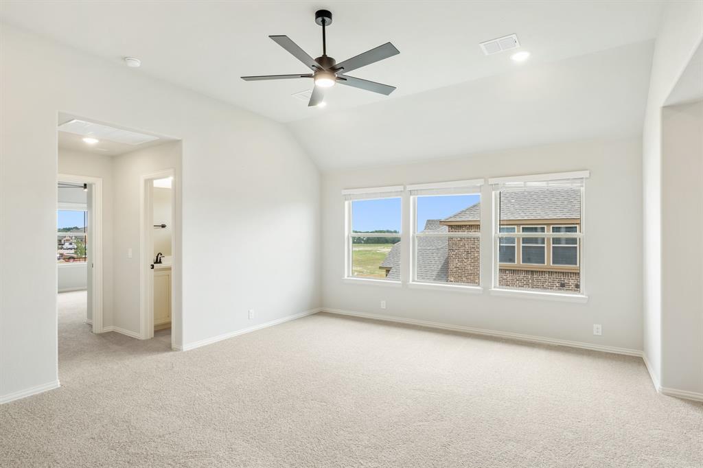 2009 Holland Drive Property Photo 24