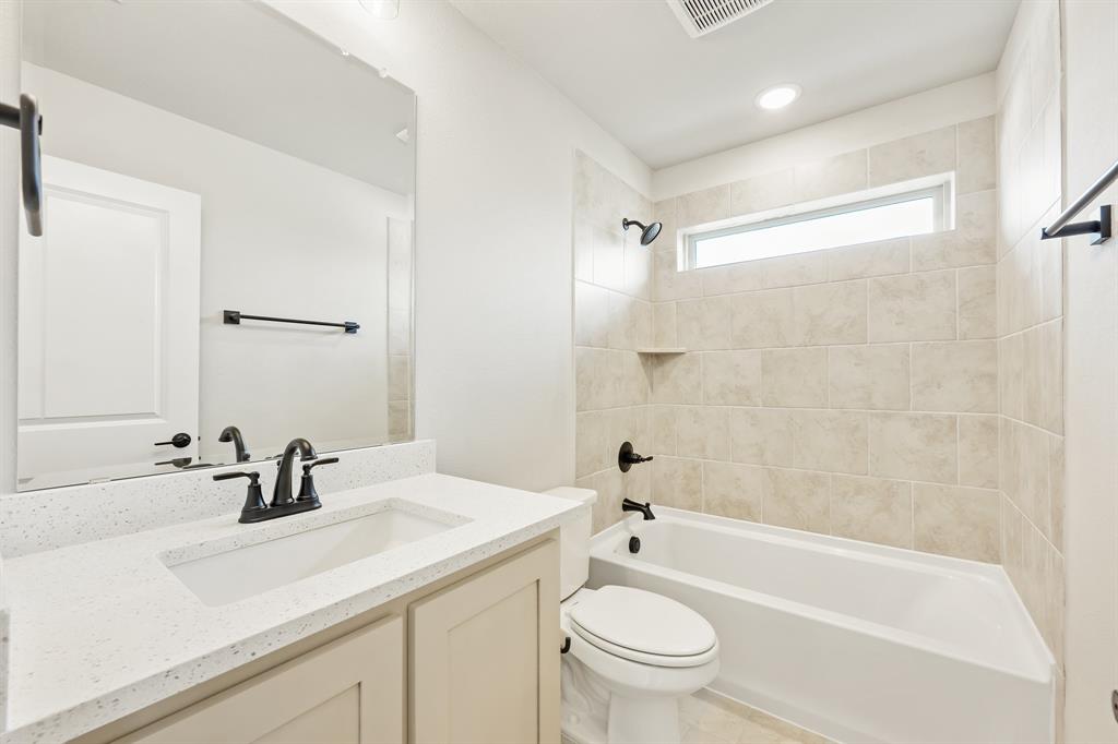 2009 Holland Drive Property Photo 31