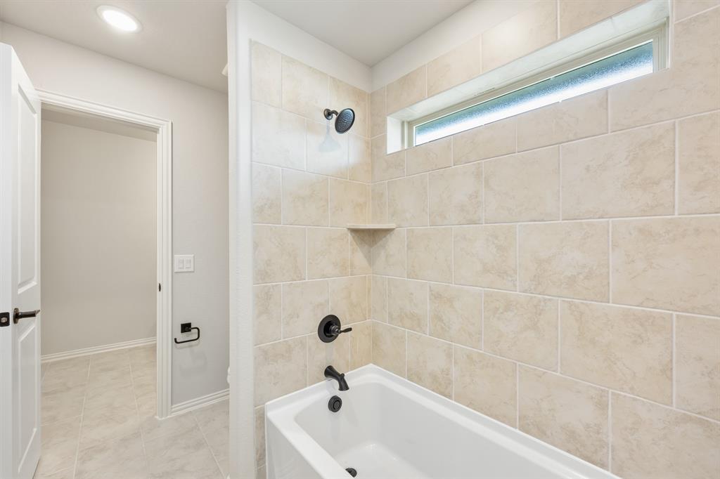 2009 Holland Drive Property Photo 34