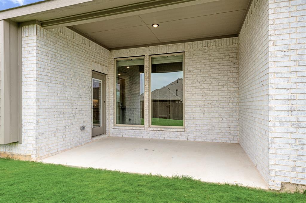 2009 Holland Drive Property Photo 38