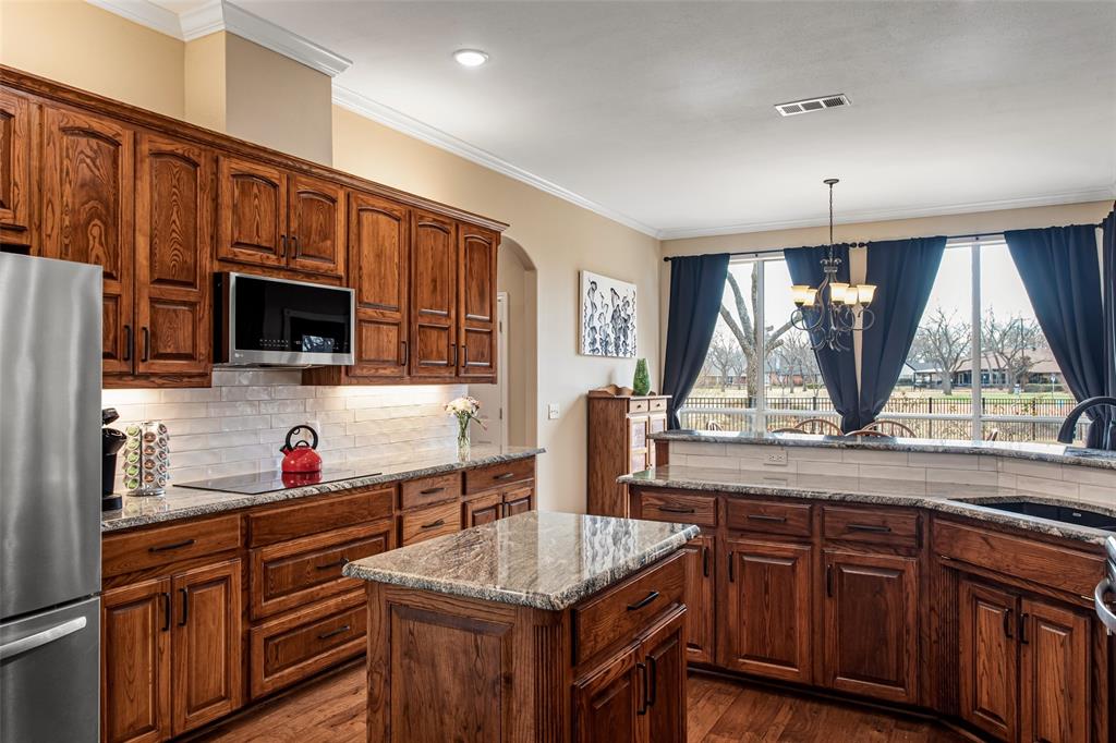 5905 Dog Leg Court Property Photo 13
