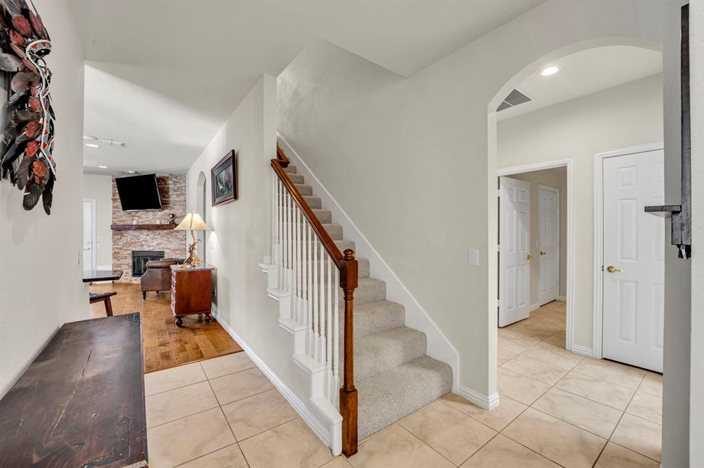 924 Oakland Hills Drive Property Photo 8