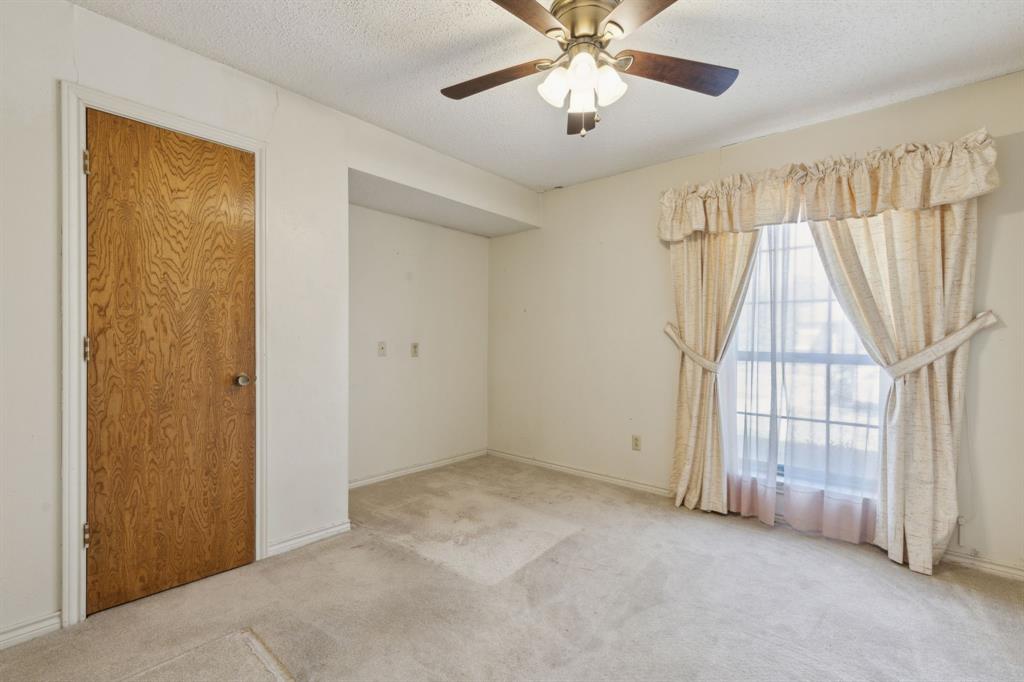 1202 Goldenrod Drive Property Photo 7