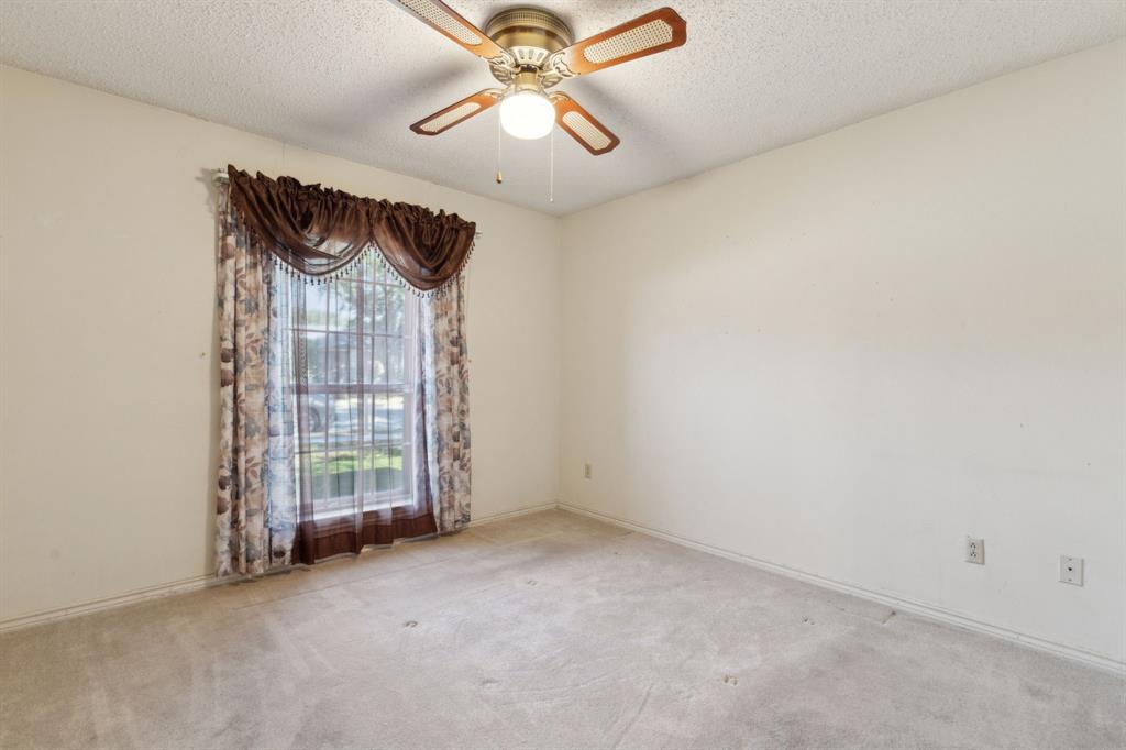 1202 Goldenrod Drive Property Photo 8