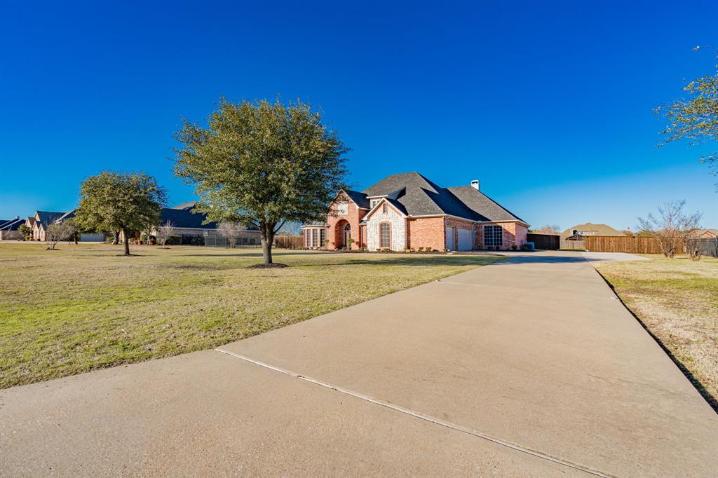 1297 W Secretariat Drive Property Photo 4