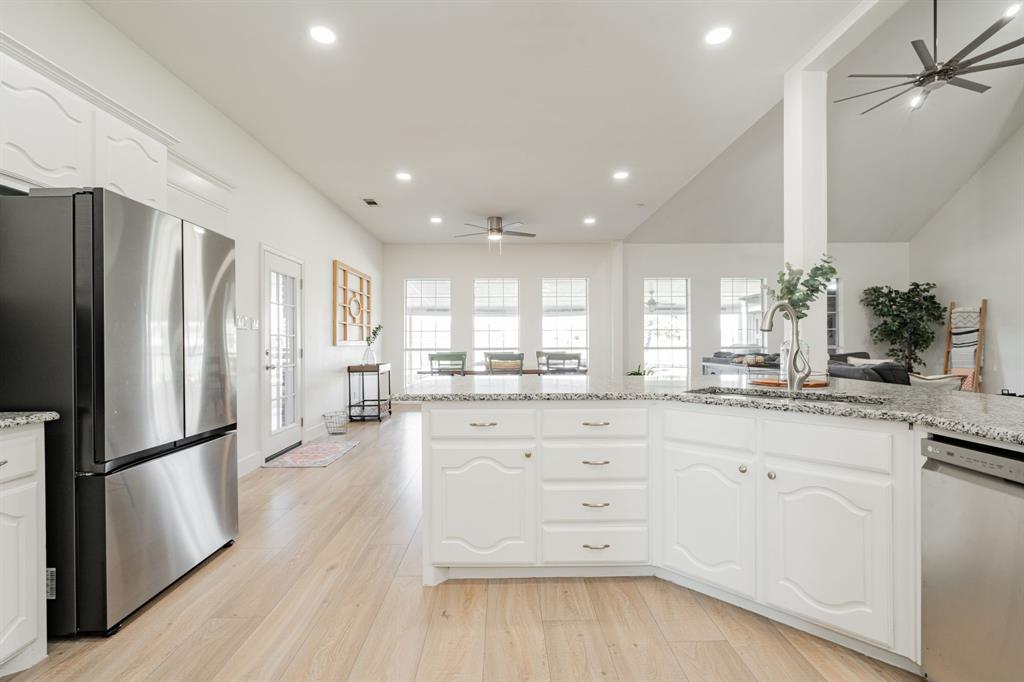1297 W Secretariat Drive Property Photo 16