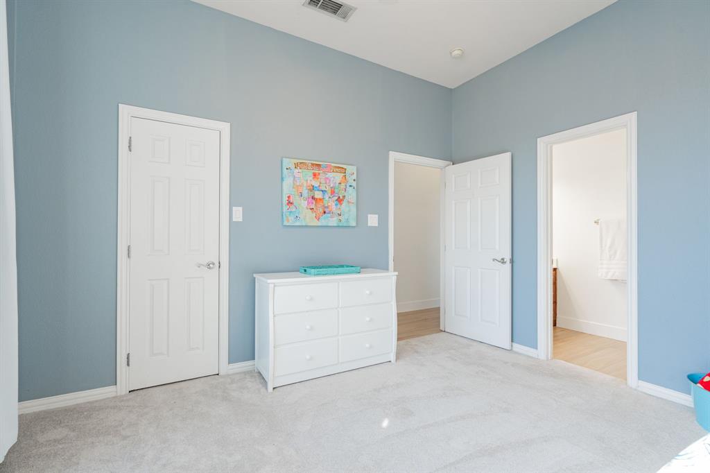 1297 W Secretariat Drive Property Photo 28