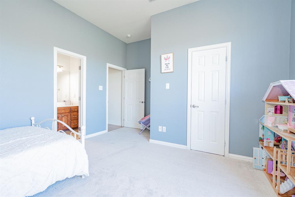 1297 W Secretariat Drive Property Photo 30