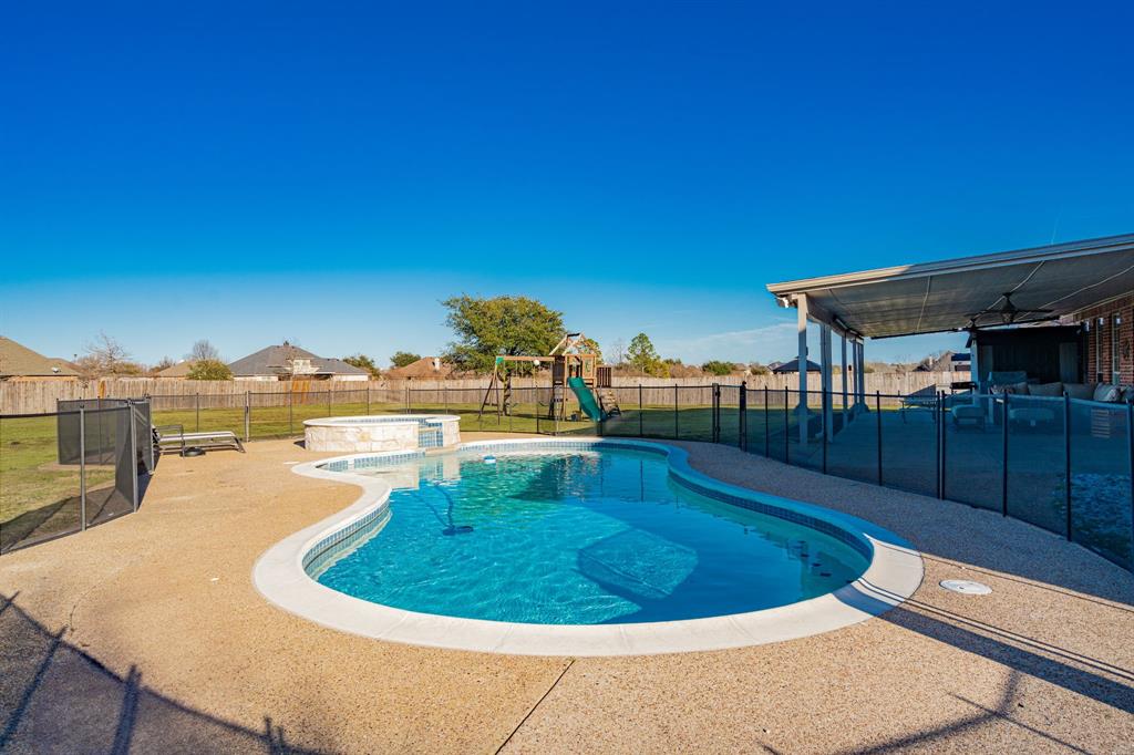 1297 W Secretariat Drive Property Photo 36