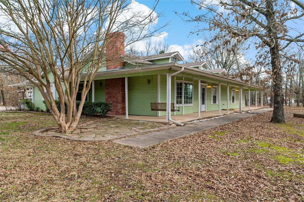 101 Farm Road 2121 Property Photo