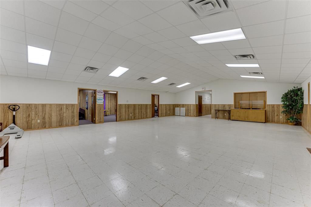 301 Margaret Drive Property Photo 12
