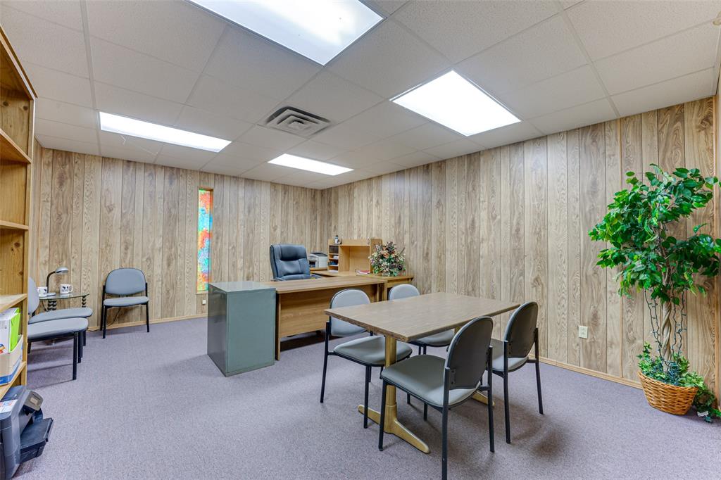 301 Margaret Drive Property Photo 16