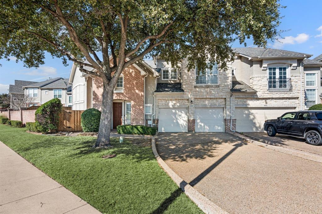 2627 Rue De Ville Property Photo