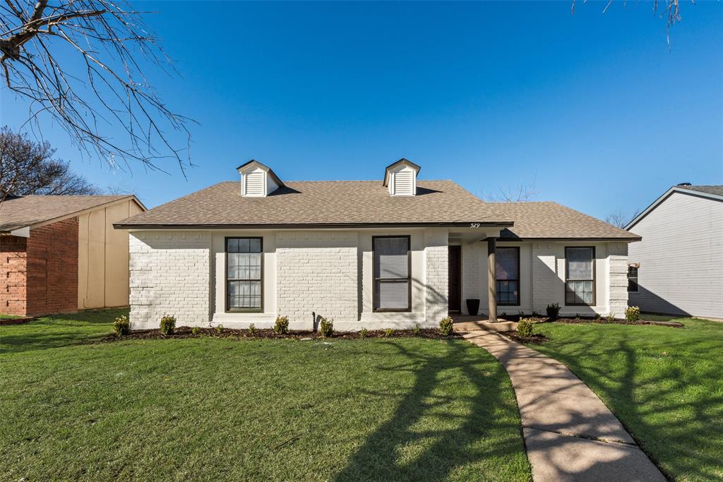 529 English Oak Drive Property Photo 1