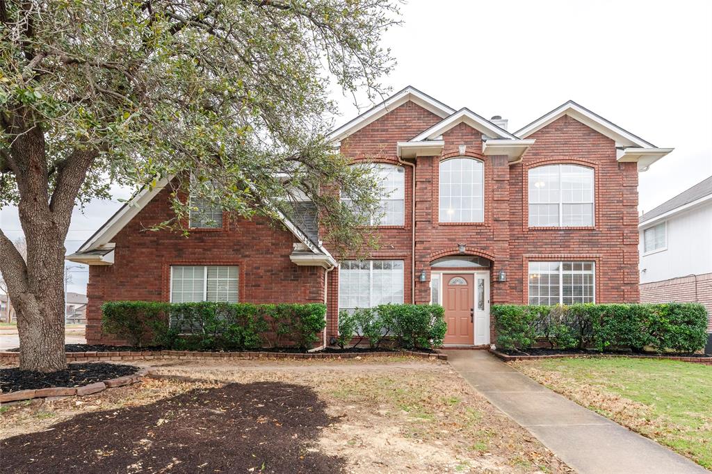 4800 Thorntree Drive Property Photo