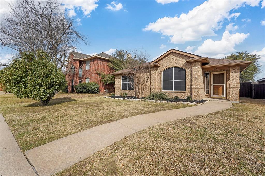 1615 Live Oak Lane Property Photo