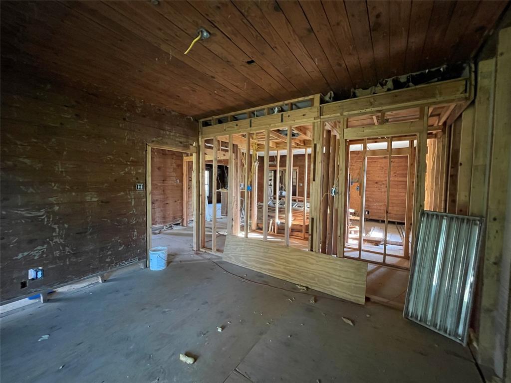 304 Cr 1421 Property Photo 12