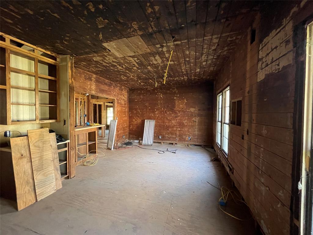 304 Cr 1421 Property Photo 14