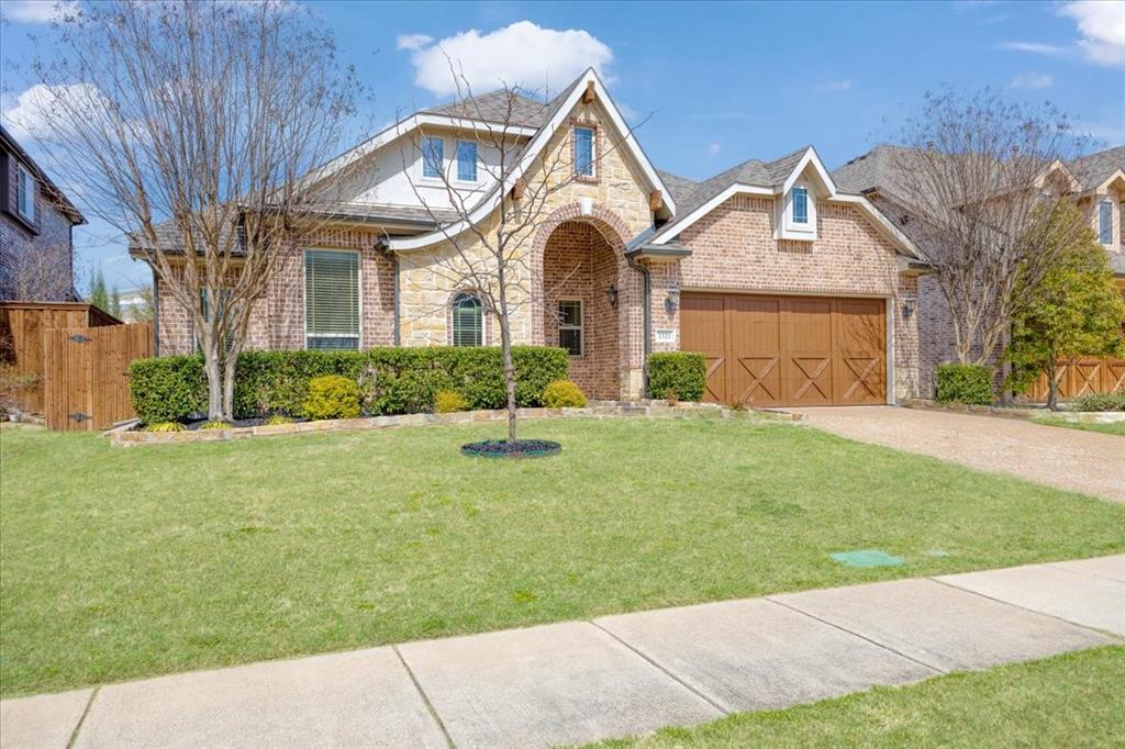 2321 Kemerton Property Photo