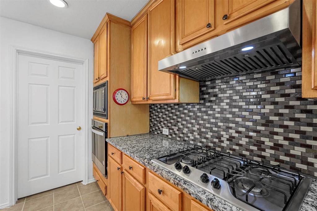 3926 Rolling Oaks Drive Property Photo 8